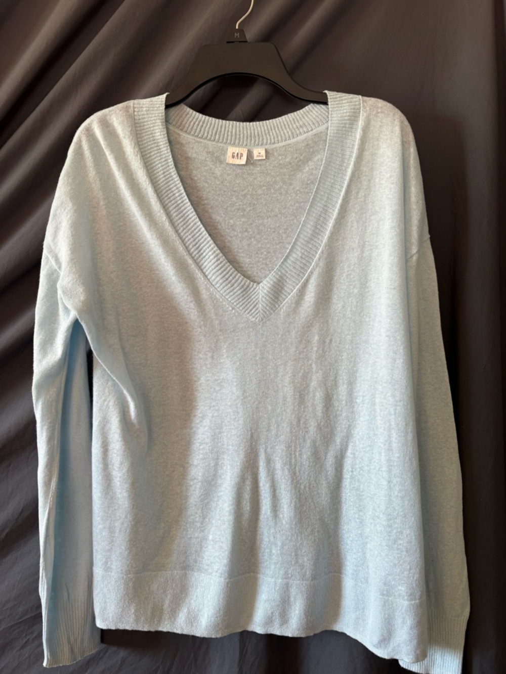 GAP Women's Pale Blue V-Neck Pullover Sweater